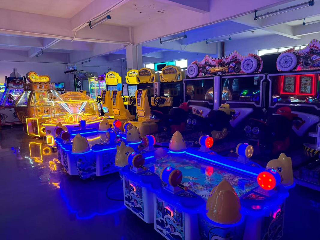 探秘室内科技潮玩馆！电玩设备工厂揭秘，开店必备宝藏在此！